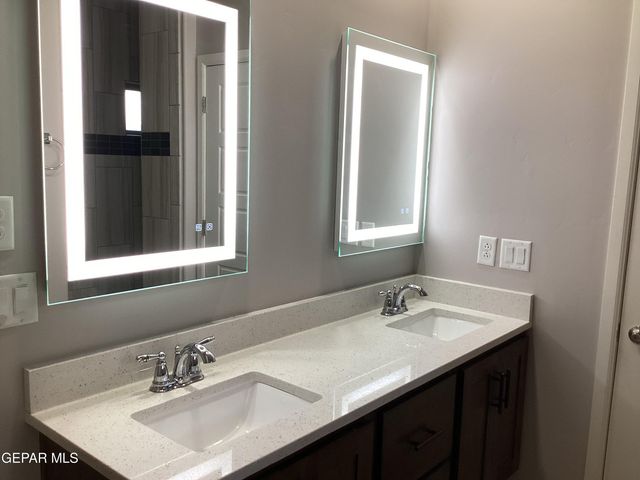 1087 Brass Hill Avenue, Sunland Park, NM 88063