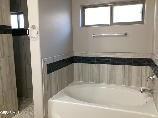 1087 Brass Hill Avenue, Sunland Park, NM 88063