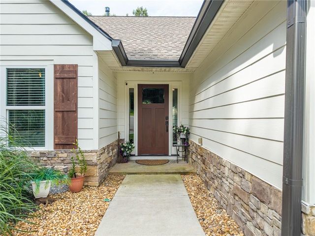 1600 Eagle Drive, Woodstock, GA 30189