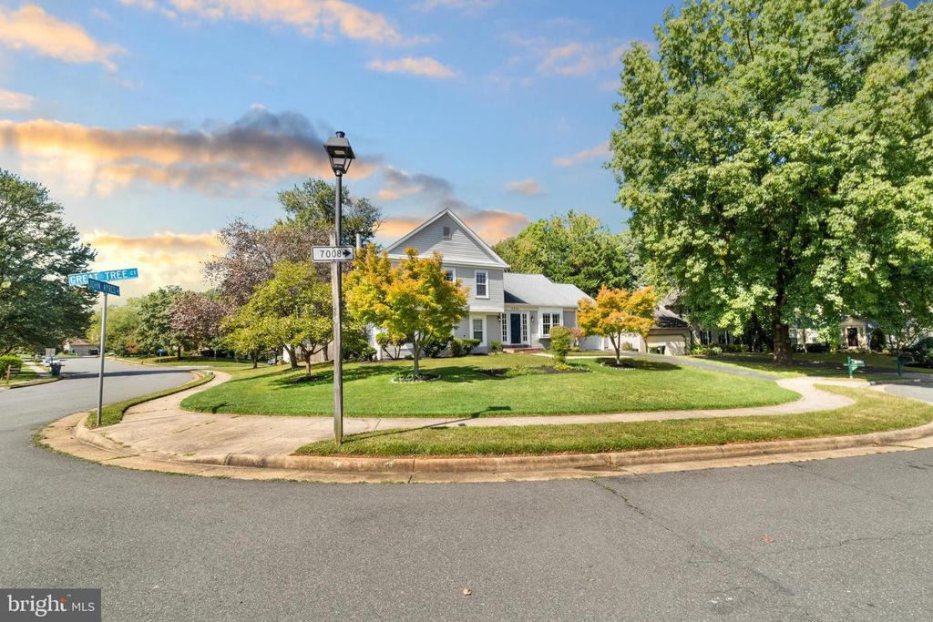5506 GREAT TREE CT, Fairfax, VA 22032