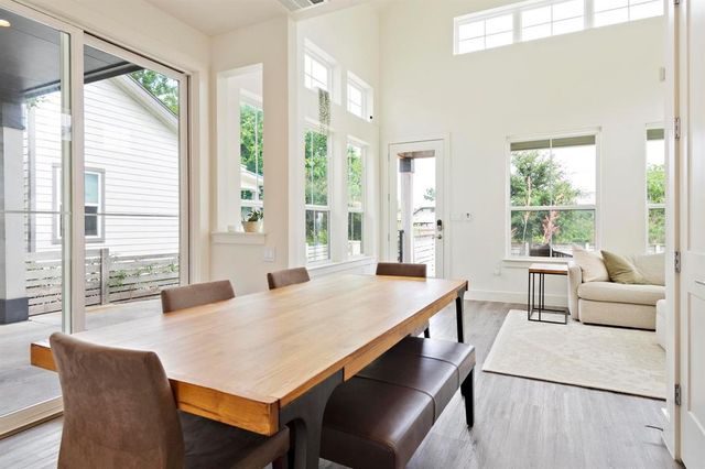 911 Stobaugh ST 2, Austin, TX 78757