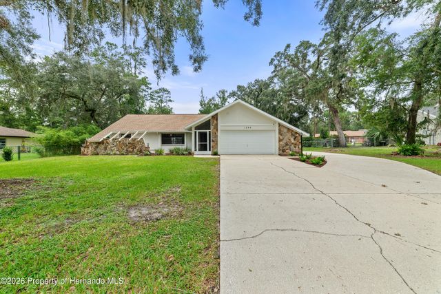 1294 Candlelight Boulevard, Brooksville, FL 34601