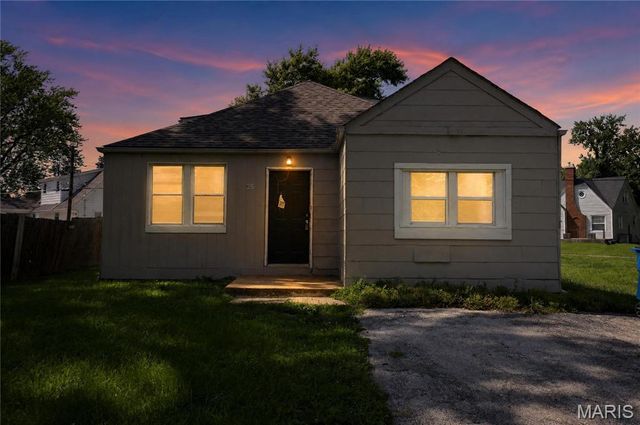 25 Barcelona Avenue, St Louis, MO 63138
