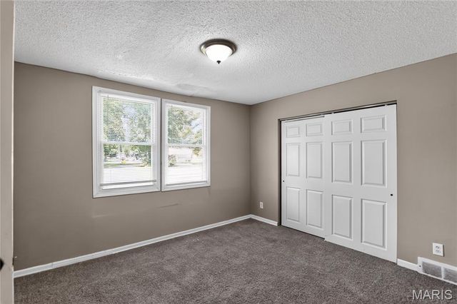 25 Barcelona Avenue, St Louis, MO 63138