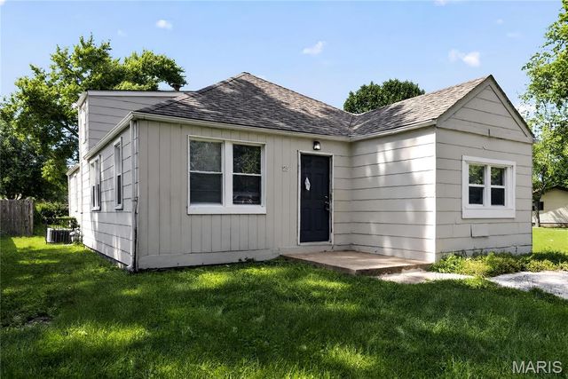 25 Barcelona Avenue, St Louis, MO 63138