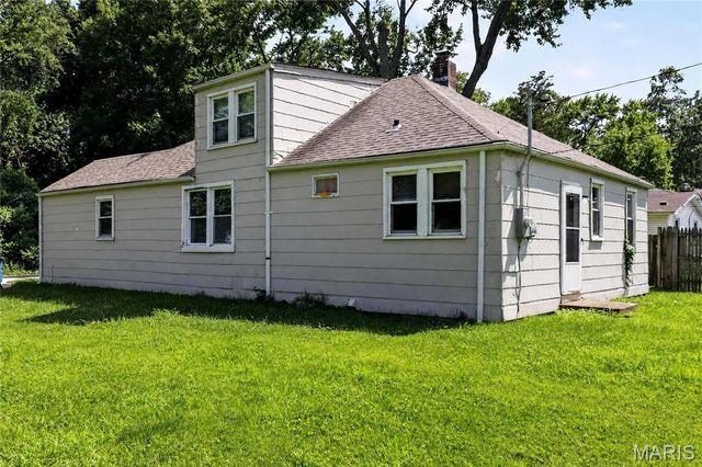 25 Barcelona Avenue, St Louis, MO 63138