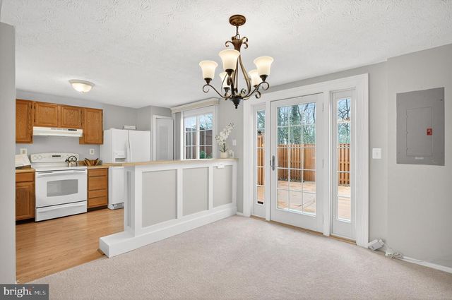 1660 SIERRA WOODS DR, Reston, VA 20194