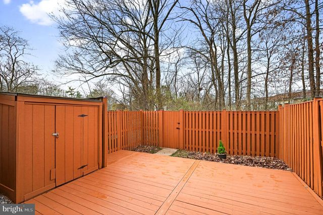 1660 SIERRA WOODS DR, Reston, VA 20194