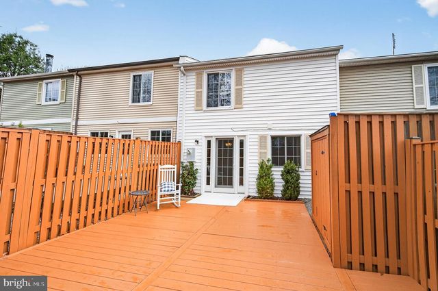 1660 SIERRA WOODS DR, Reston, VA 20194