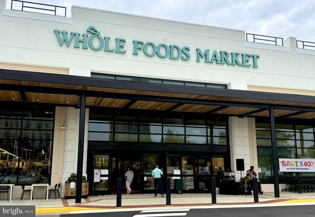 1660 SIERRA WOODS DR, Reston, VA 20194