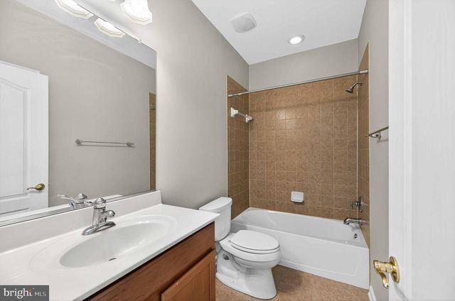 20726 CRESCENT POINTE PL, Ashburn, VA 20147