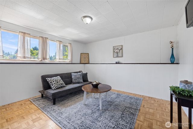 15410 24th Avenue E, Tacoma, WA 98445