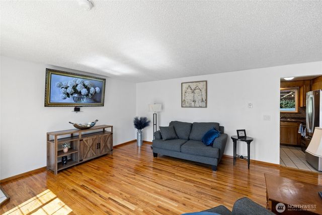 15410 24th Avenue E, Tacoma, WA 98445