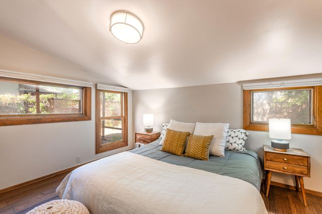 913 8th Street NW, Albuquerque, NM 87102