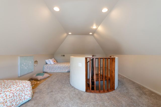 913 8th Street NW, Albuquerque, NM 87102