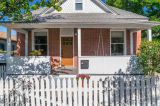 913 8th Street NW, Albuquerque, NM 87102
