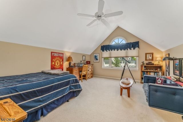 1 Maxwell Ct, Raritan Twp., NJ 08822