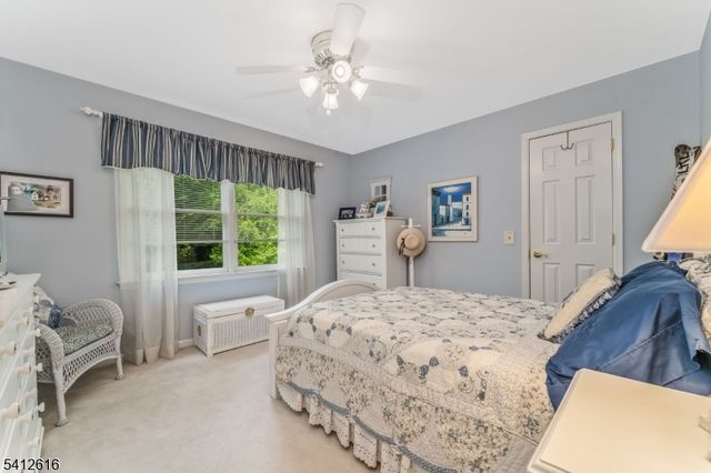 1 Maxwell Ct, Raritan Twp., NJ 08822