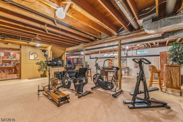 1 Maxwell Ct, Raritan Twp., NJ 08822