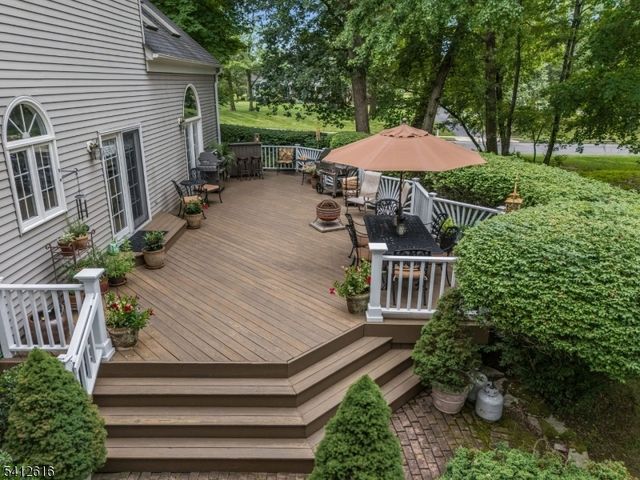 1 Maxwell Ct, Raritan Twp., NJ 08822