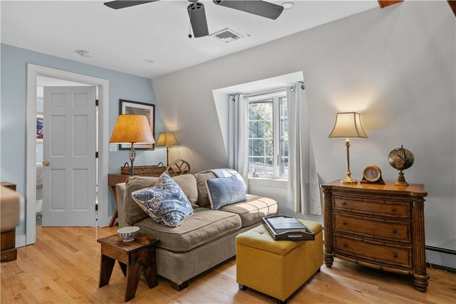 99 Coggeshall Avenue 2, Newport, RI 02840