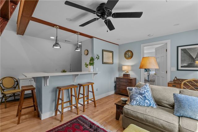 99 Coggeshall Avenue 2, Newport, RI 02840