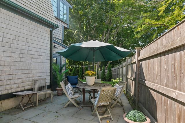 99 Coggeshall Avenue 2, Newport, RI 02840