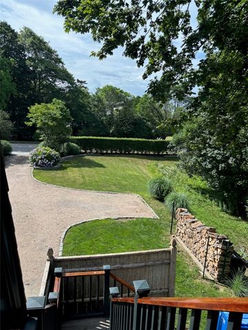 99 Coggeshall Avenue 2, Newport, RI 02840