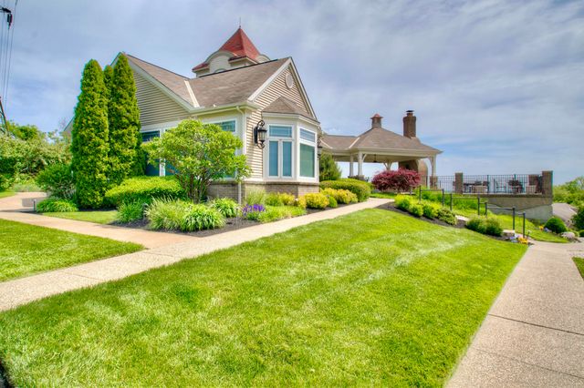 458 Pinnacle Way, Ludlow, KY 41016