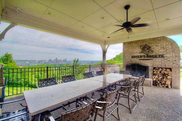 458 Pinnacle Way, Ludlow, KY 41016