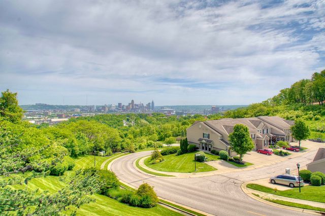 458 Pinnacle Way, Ludlow, KY 41016