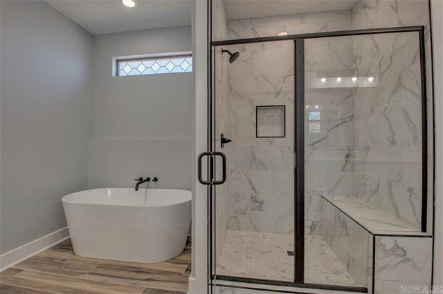 9717 Cliffside Drive, Sherwood, AR 72120