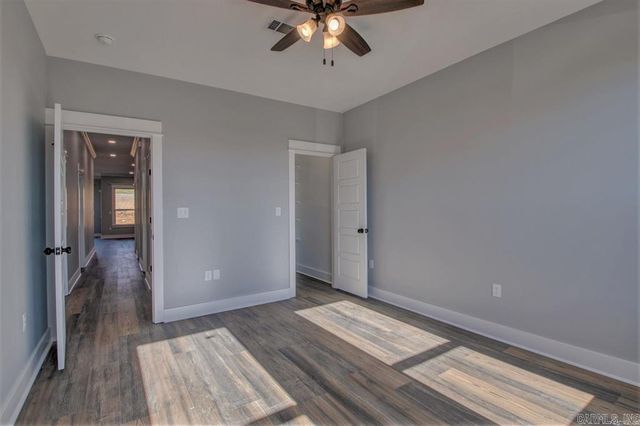 9717 Cliffside Drive, Sherwood, AR 72120