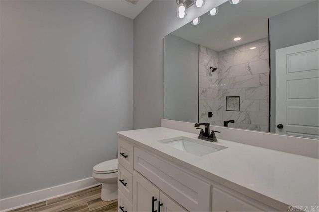 9717 Cliffside Drive, Sherwood, AR 72120