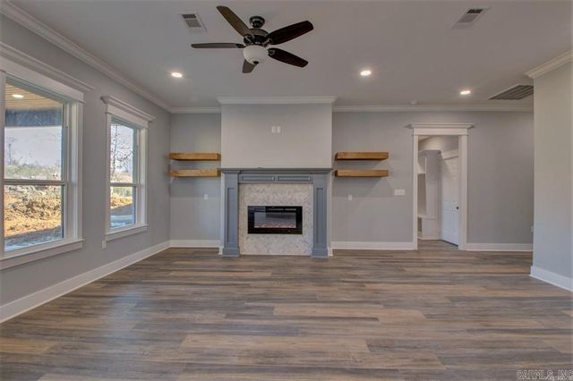 9717 Cliffside Drive, Sherwood, AR 72120