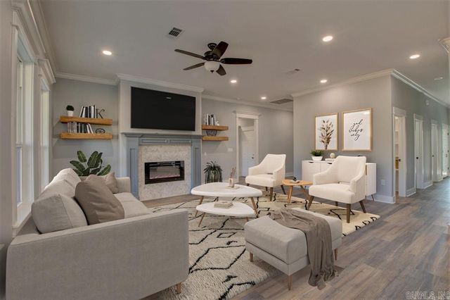 9717 Cliffside Drive, Sherwood, AR 72120