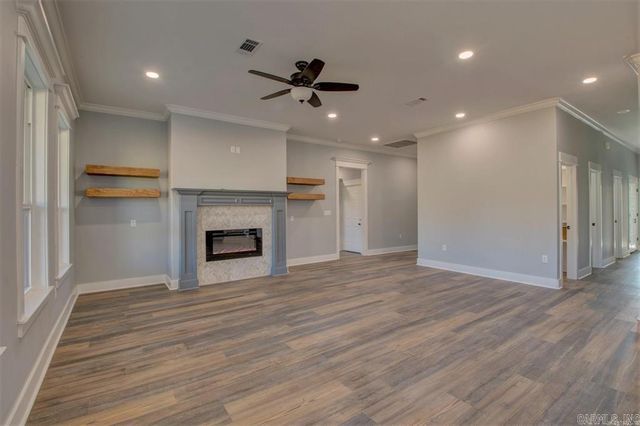 9717 Cliffside Drive, Sherwood, AR 72120