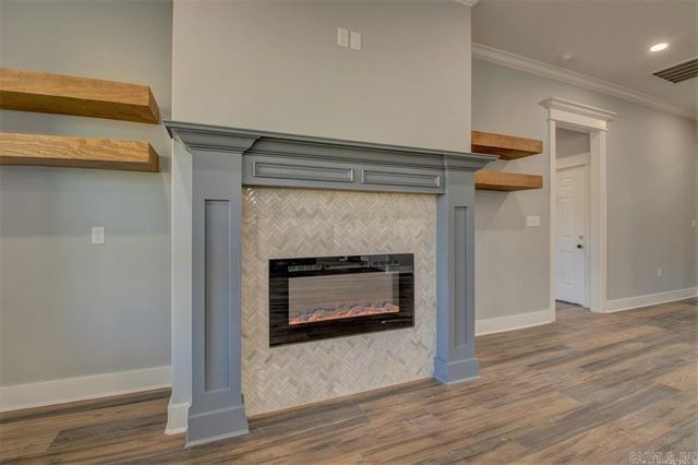 9717 Cliffside Drive, Sherwood, AR 72120