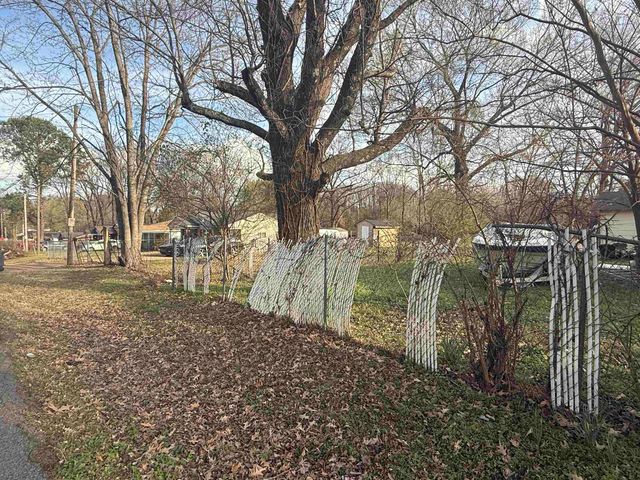 4744 PERCY RD, Memphis, TN 38109