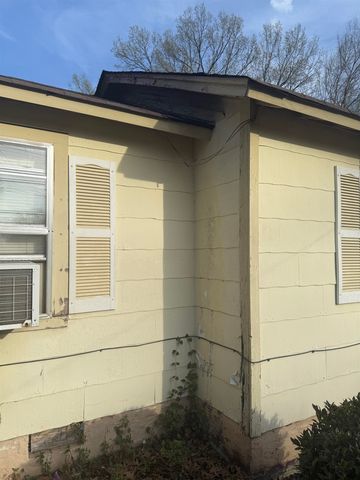 4744 PERCY RD, Memphis, TN 38109