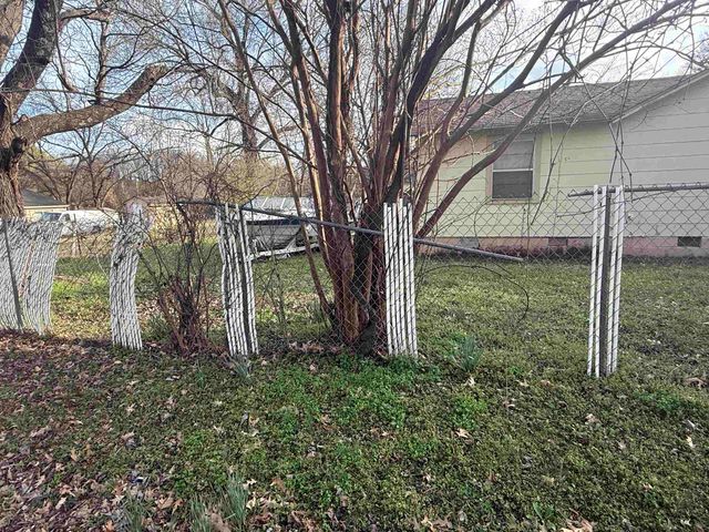 4744 PERCY RD, Memphis, TN 38109