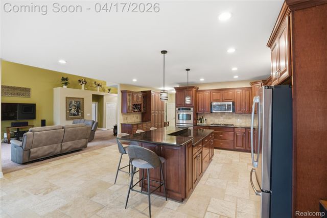 1836 Alsup Avenue, Commerce Charter Township, MI 48382