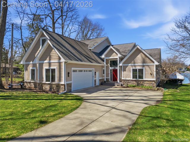 1836 Alsup Avenue, Commerce Charter Township, MI 48382