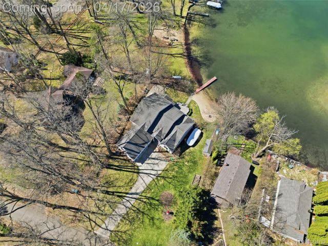 1836 Alsup Avenue, Commerce Charter Township, MI 48382