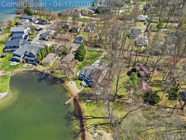 1836 Alsup Avenue, Commerce Charter Township, MI 48382
