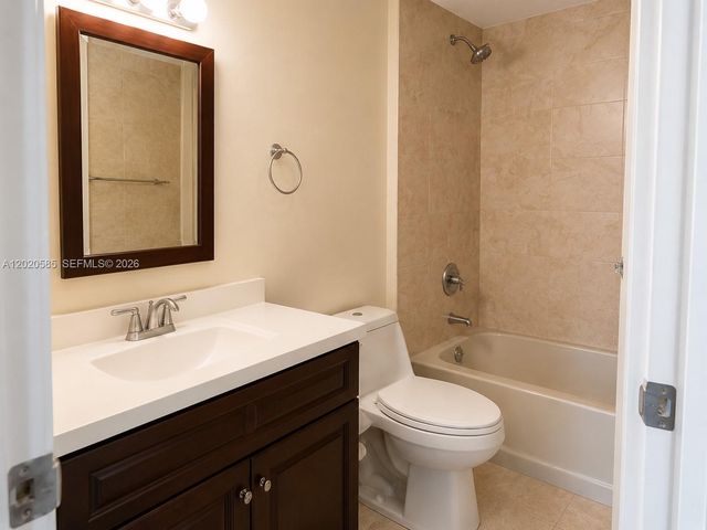 13255 SW 88 Lane 406CS, Miami, FL 33186