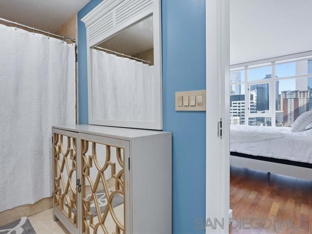 1199 Pacific Hwy 1303, San Diego, CA 92101