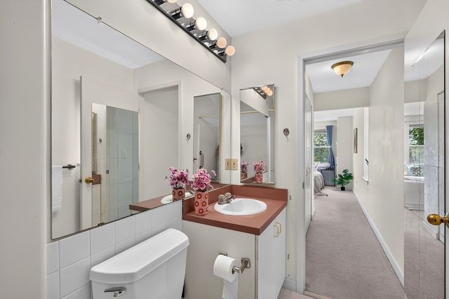 269 Cambridge Rd 608, Woburn, MA 01801