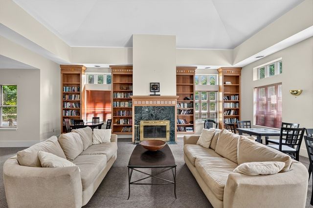 269 Cambridge Rd 608, Woburn, MA 01801