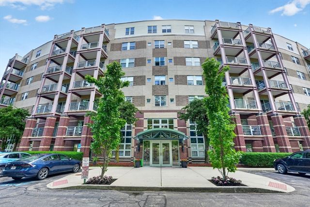 269 Cambridge Rd 608, Woburn, MA 01801